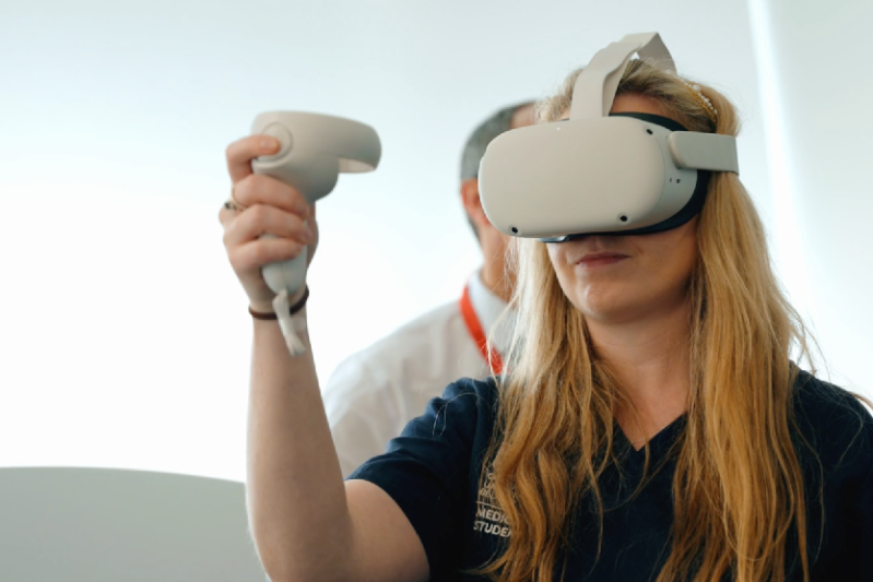 A Queen's medical student using VR teaching